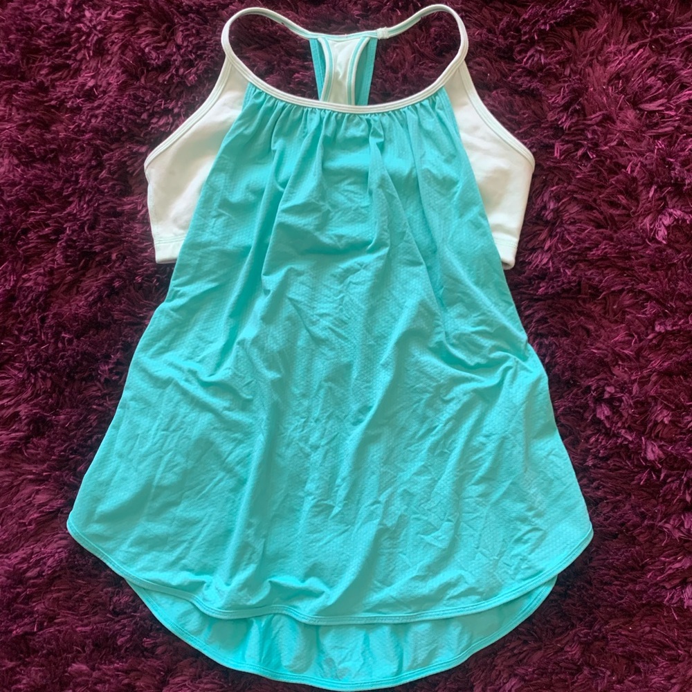 Lululemon exercise tank top with built in bra